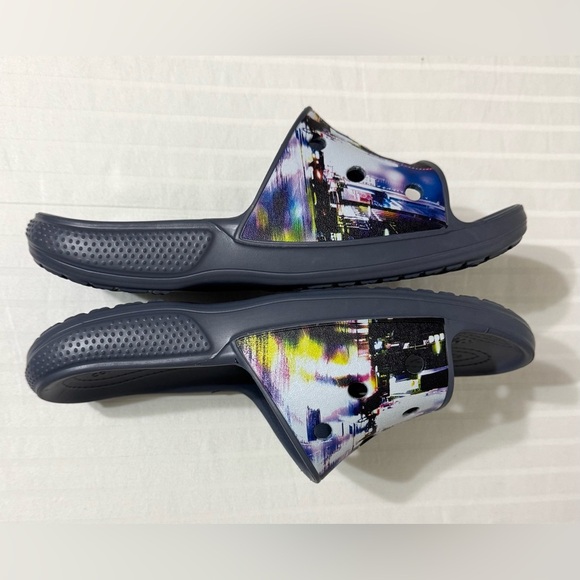 CROCS Classic Slide Sandals Meta Scape City Graphic Print Size 9 Men / 11 Women - Picture 12 of 15
